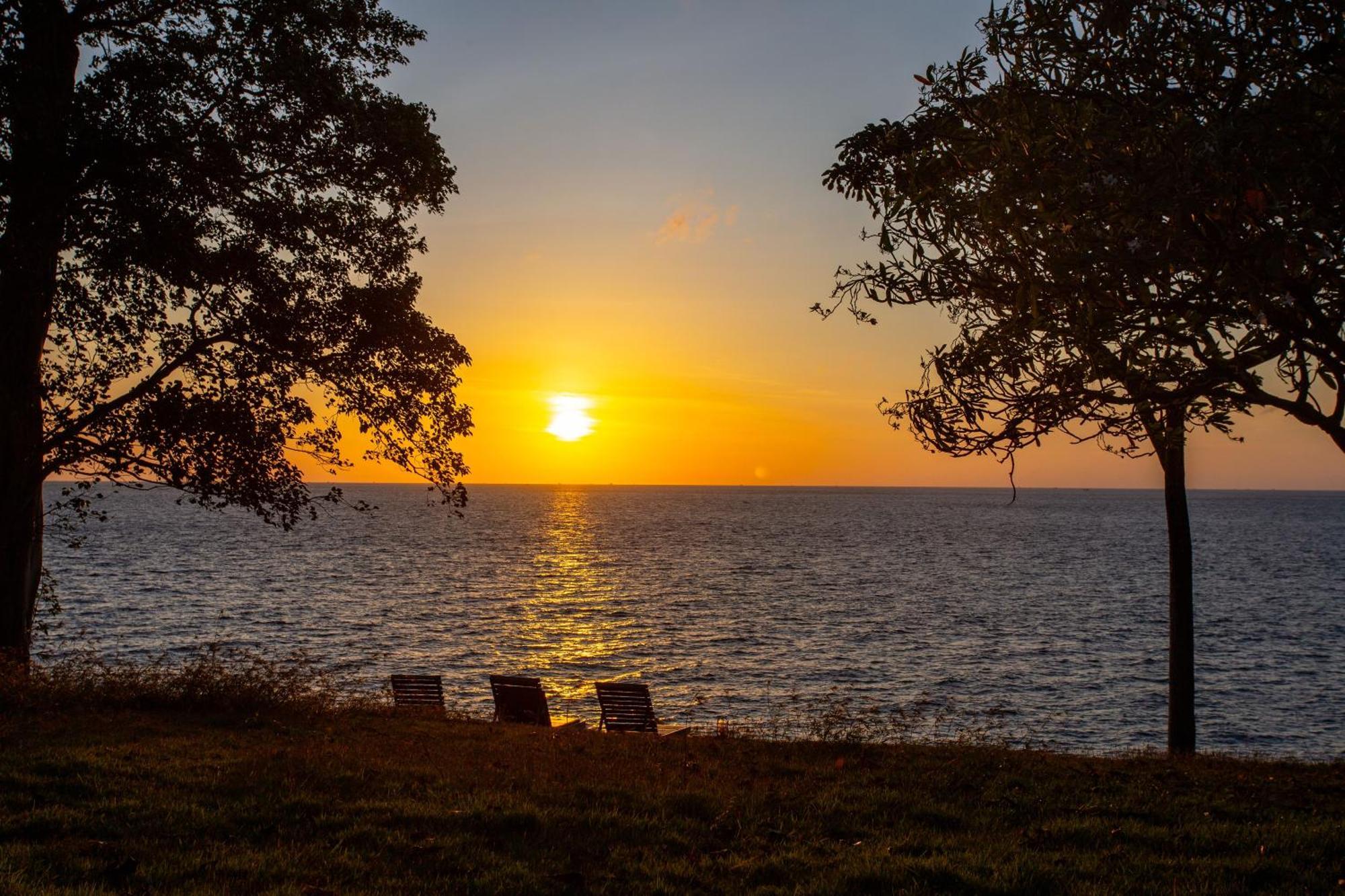 Ban Raya Resort And Spa Ko Racha Yai Exteriör bild