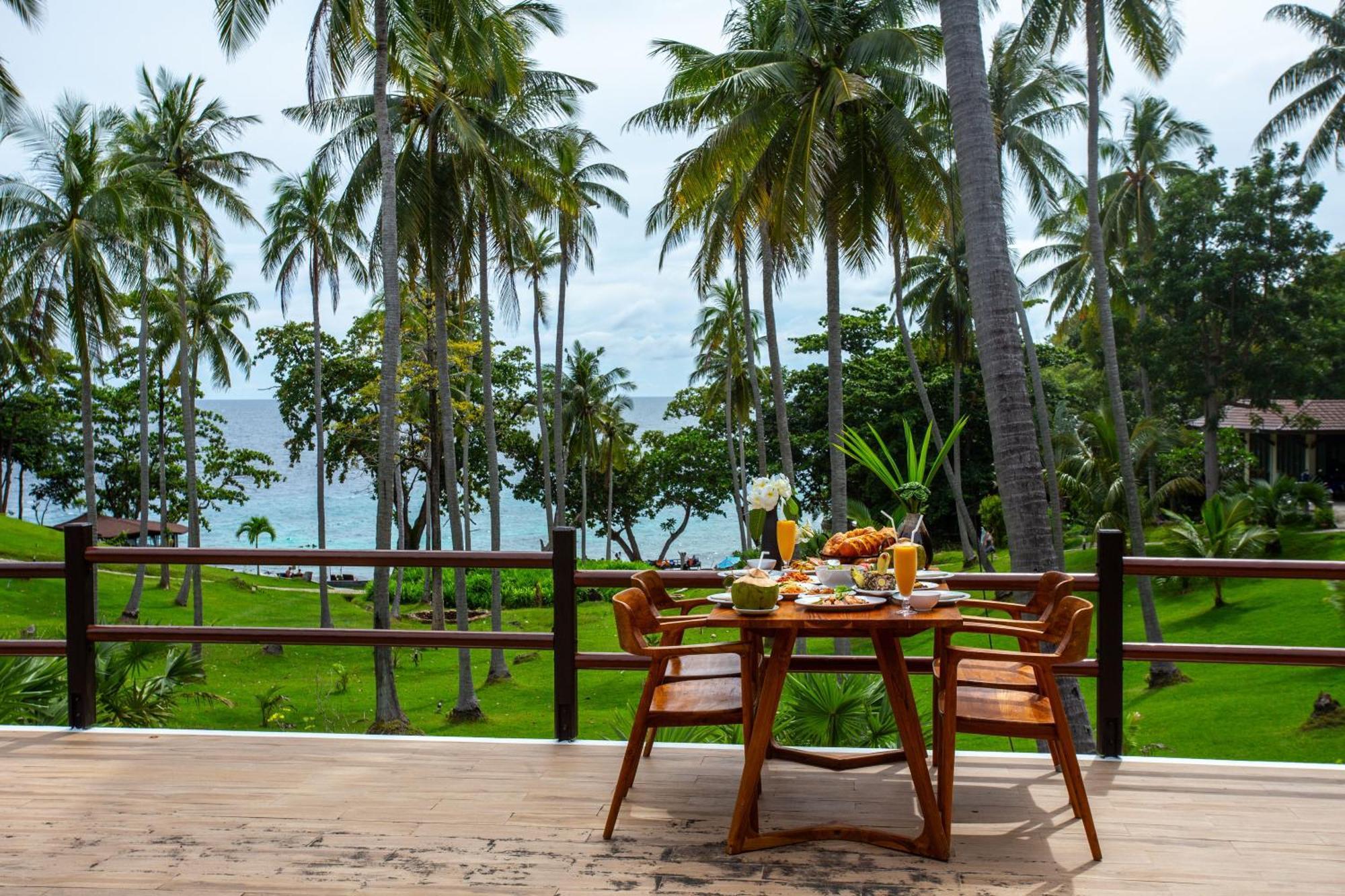Ban Raya Resort And Spa Ko Racha Yai Exteriör bild